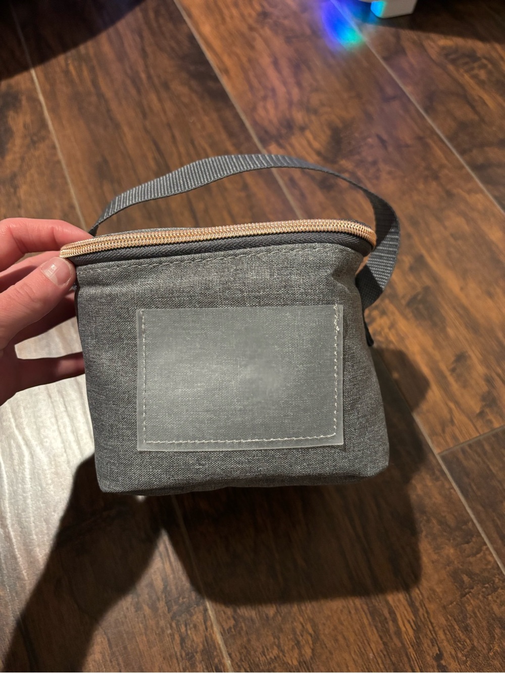 breast milk cooler